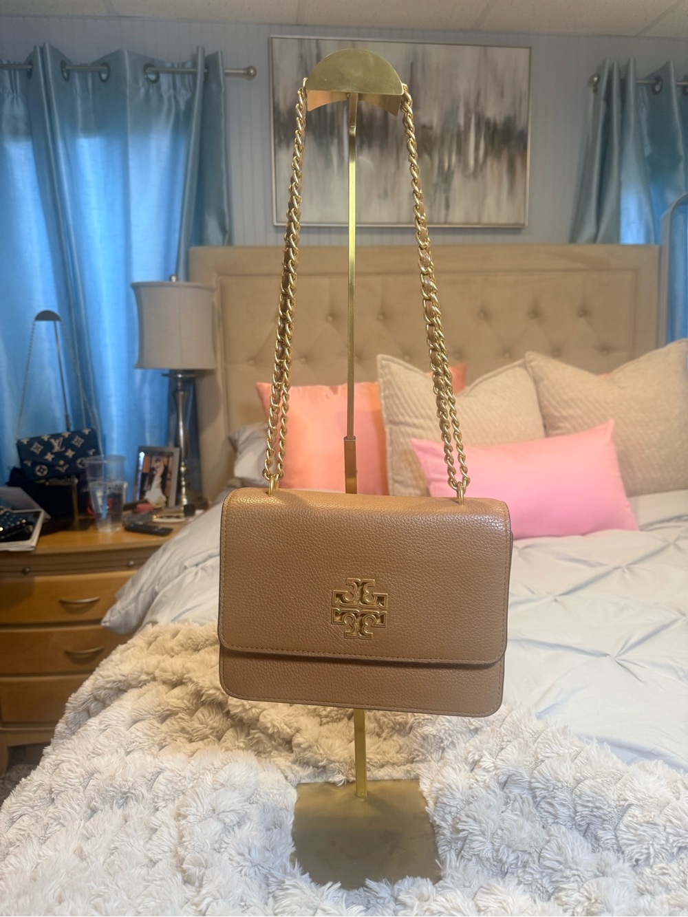 Tory Burch Pebbled Leather Shoulder Bag in Taupe